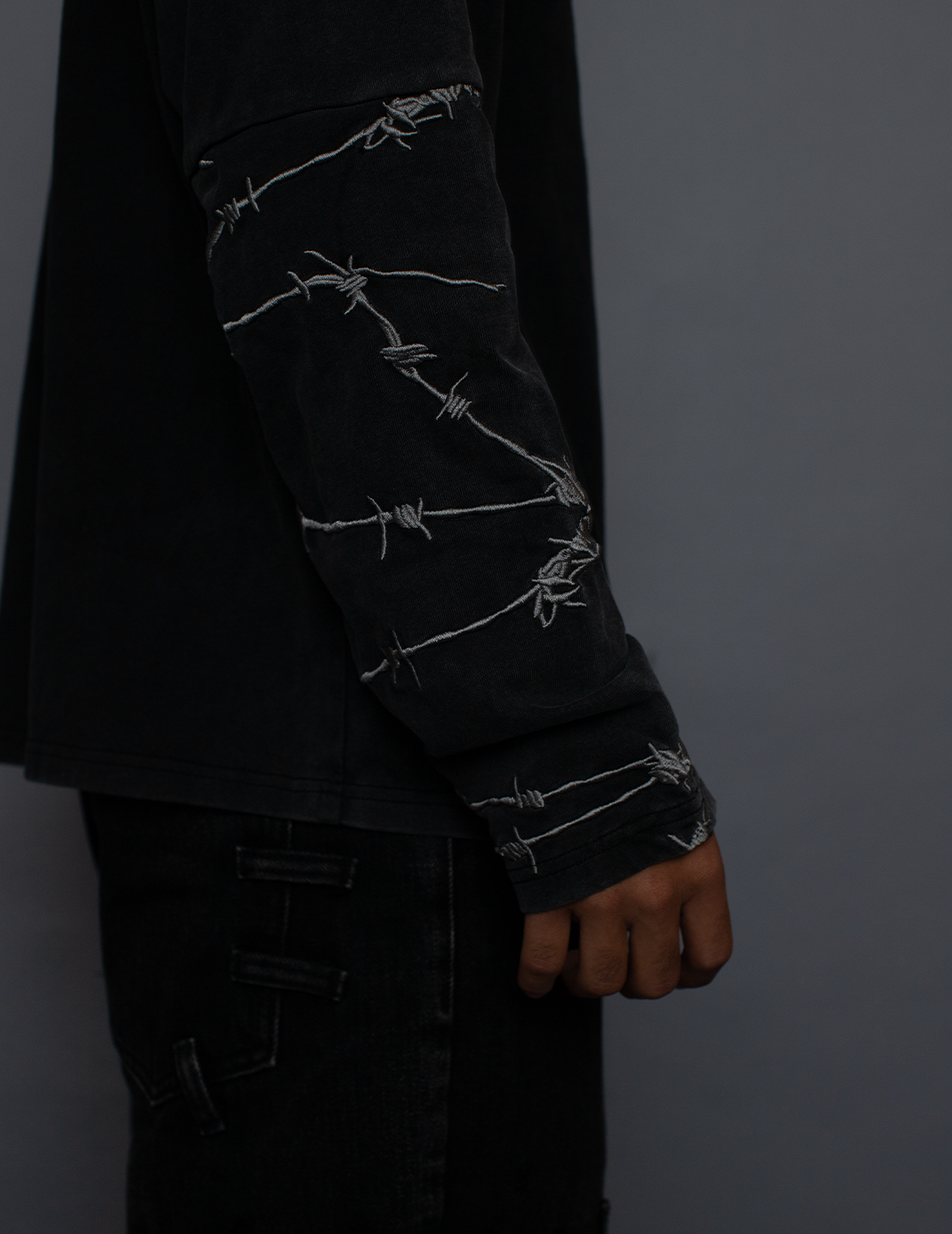 Barbed Wire Long-Sleeve